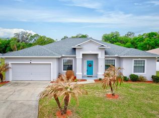 321 Majestic Gardens Dr, Winter Haven, FL 33880