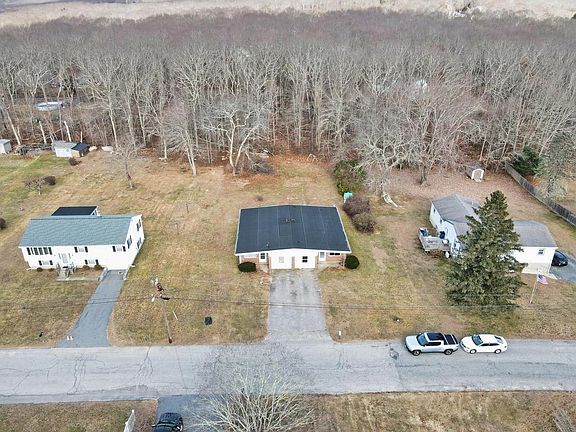 4th image of 90-92 Furey Ave