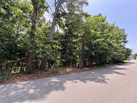 2nd image of 33-34 35 Acapulco Dr