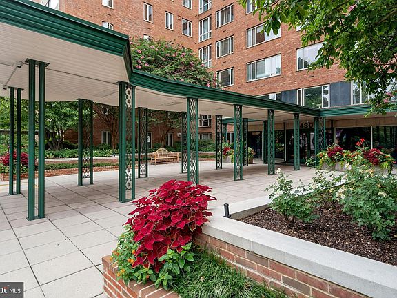 3rd image of 4301 Massachusetts Ave NW APT 3014