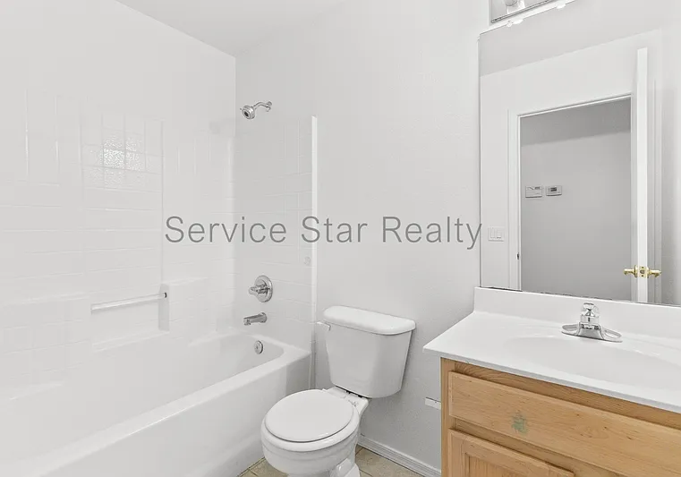 3039 E Hononegh Dr — Photo 13
