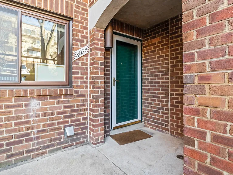 Hawthorne Dr NE — Photo 9