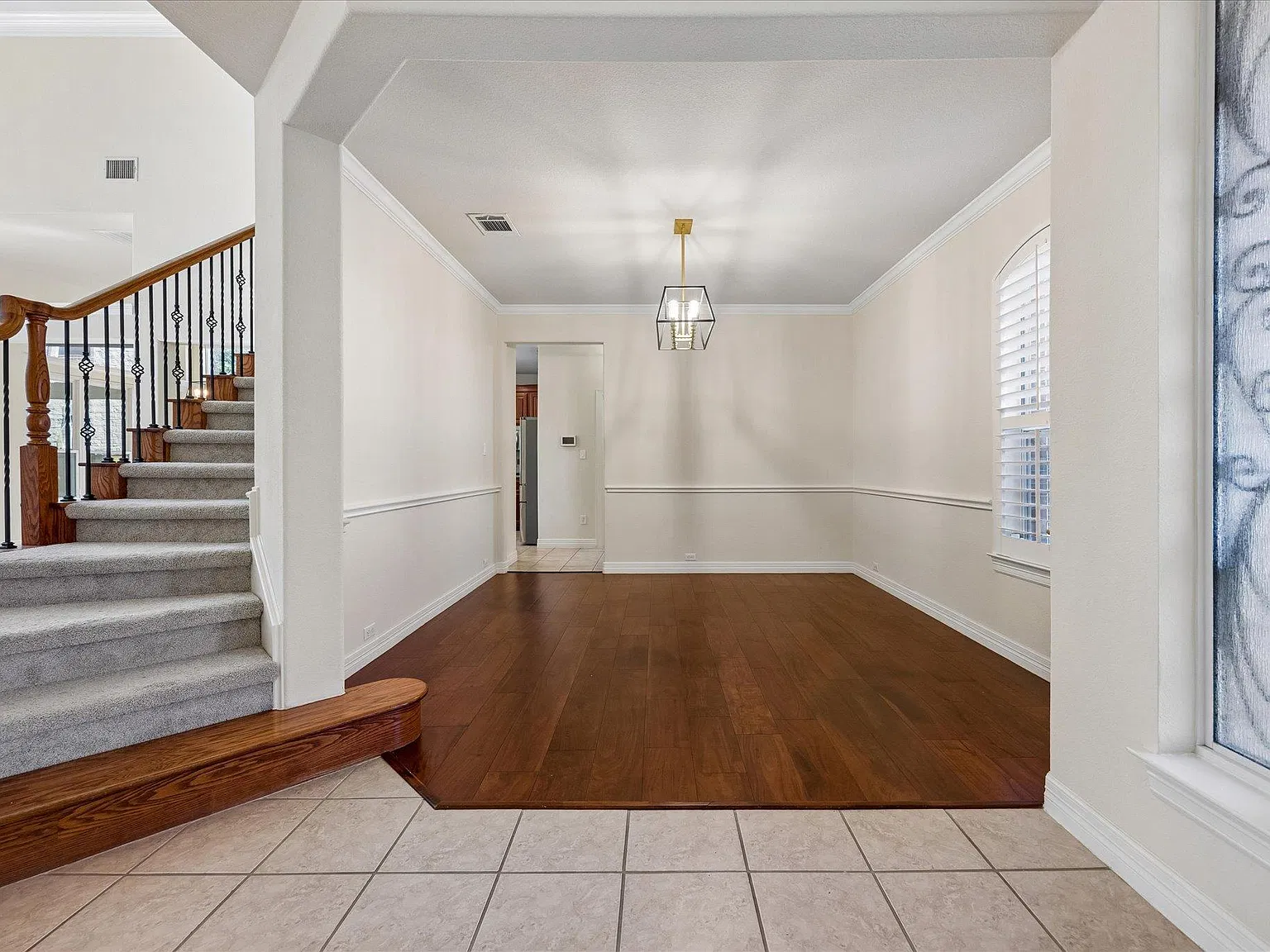 4 bed, 3.5 bath, 3737 sqft, $3,500 — Photo 4