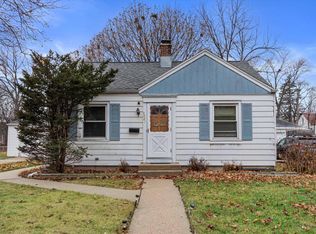 4921 N 74th St, Milwaukee, WI 53218