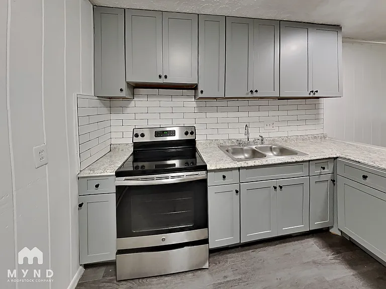 1429 Vesta Ave #B — Photo 5