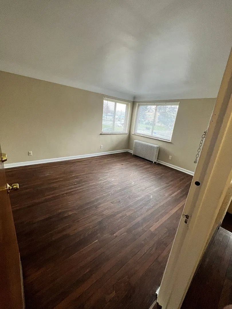7163 Eastlawn Drive — Photo 3