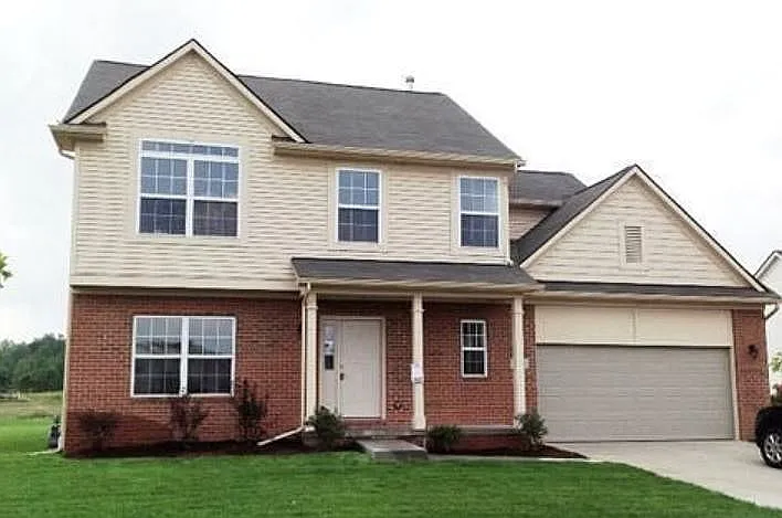 816 Golf Ridge Dr photo 1
