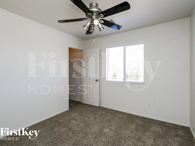 31315 N Shale Dr — Photo 11