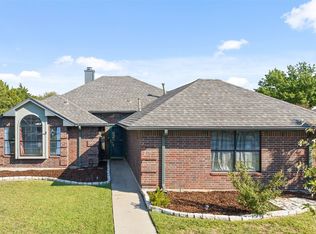 2111 Oak Tree St, Denton, TX 76209