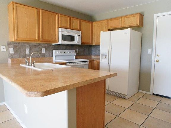 3rd image of 23747 N Desert Dr