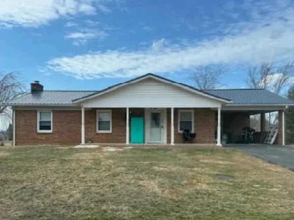 105 Greenhaven Dr, Galax, VA 24333