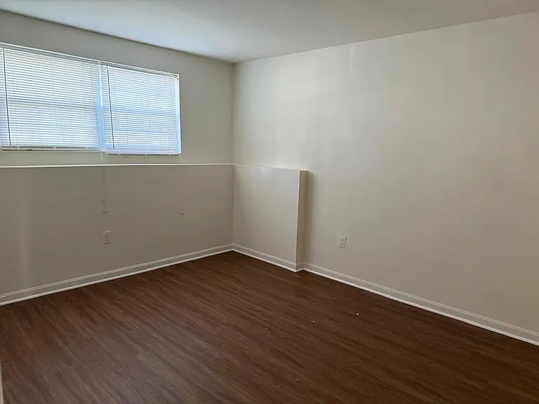8707 Farnham Way — Photo 16