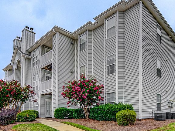 2nd image of 5010L Lawndale Dr