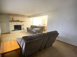 5719 Heather Way, Racine, WI 53406