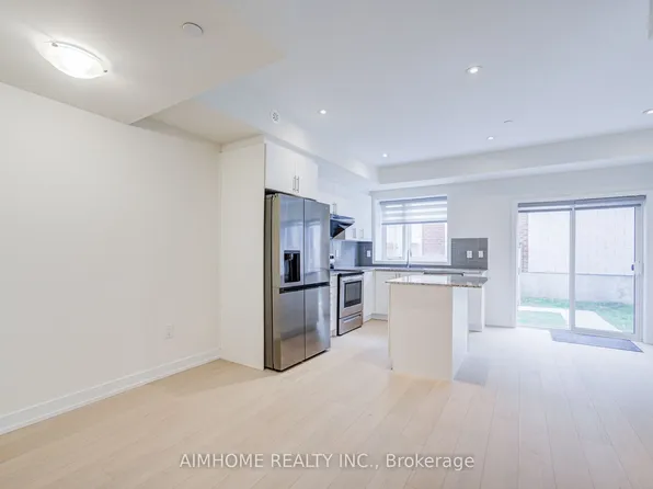 135 Frederick Tisdale Dr, Toronto, ON M3K 0C6