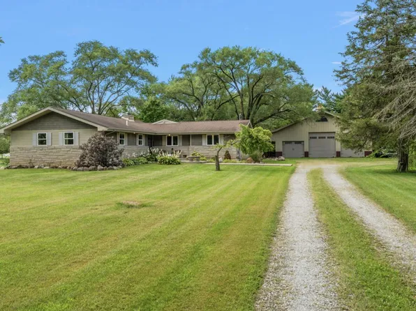 16280 Hendricks St, Lowell, IN 46356