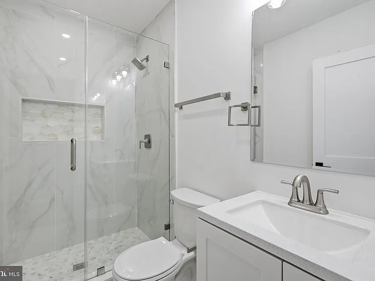 2404 N Capitol St NW #A — Photo 11