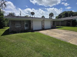 5 Clint Ct APT B, Little Rock, AR 72205