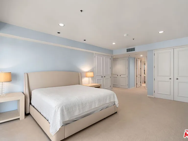 10750 Wilshire Blvd #1501 — Photo 24