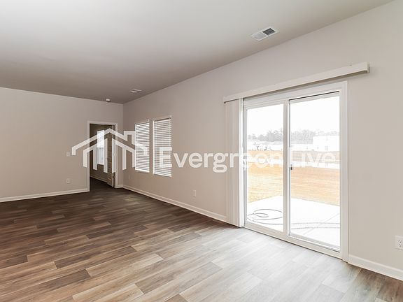 5th image of 112 Crimson Ln