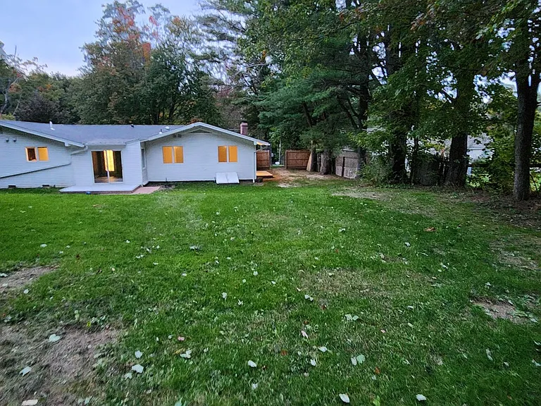 414 Greenwoods Rd — Photo 15