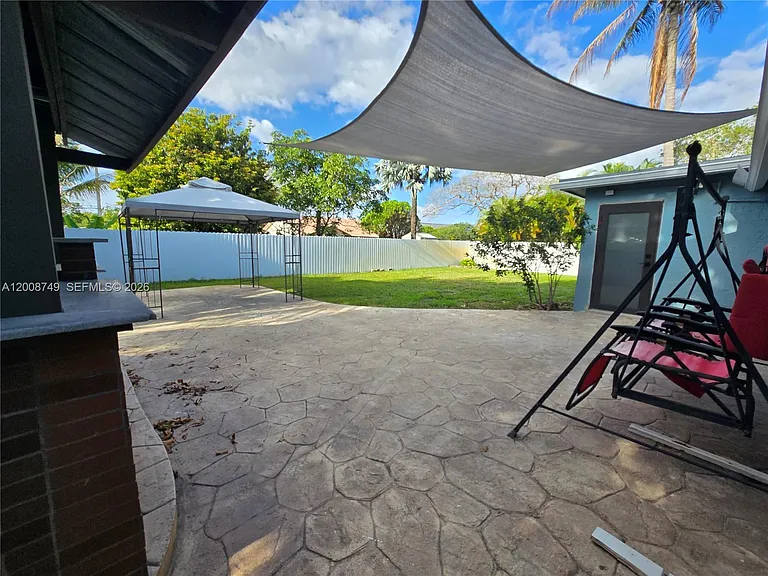 11578 NW 39th Pl — Photo 45