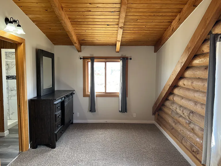 818 Abarr Plz — Photo 9