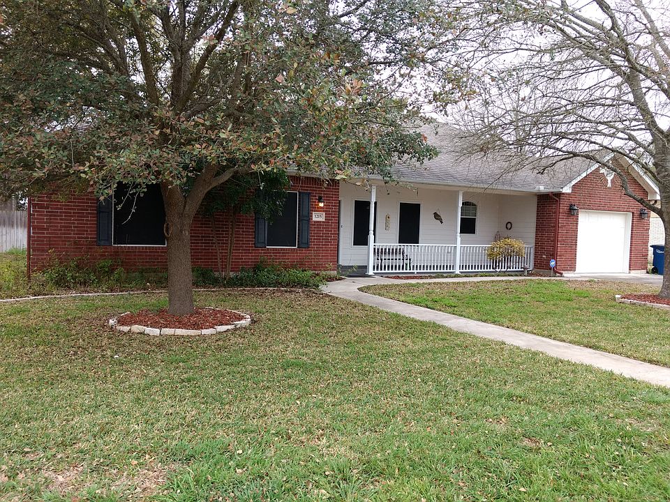 1st image of 1215 Rivercrest Dr