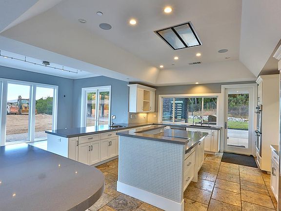 5th image of 20125 Orchard Meadow Dr