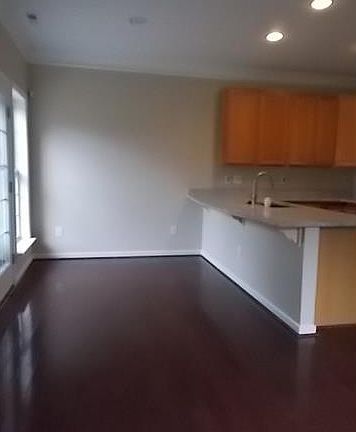 5th image of 10245 Kestrel Dr #10245