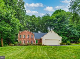 11393 Bantry Ter, Fairfax, VA 22030