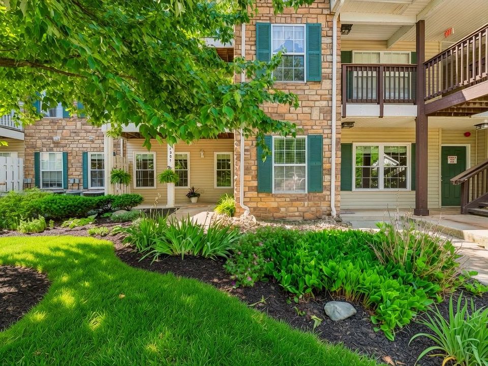 1st image of 14904 Lenox Dr #504