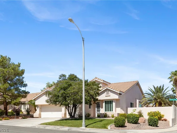 1944 Falcons Lair Ln, Henderson, NV 89012