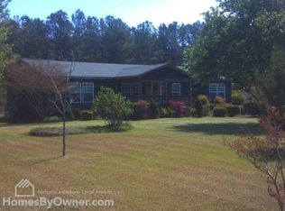 788 Sycamore Dr, Burgaw, NC 28425