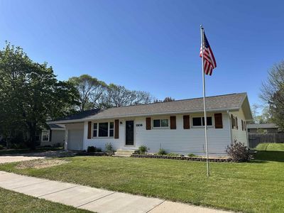1209 East CLARKE STREET, Waupaca, WI, 54981