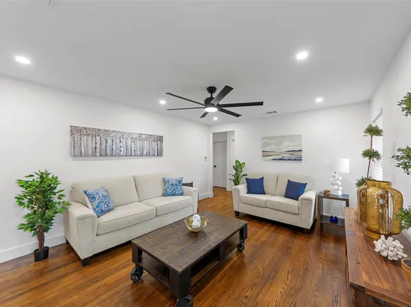 2945 Healey Dr, Dallas, TX 75228