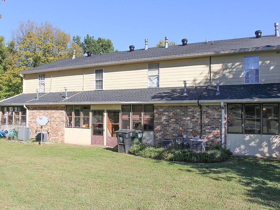 2nd image of 1403 Woodland St #A-d