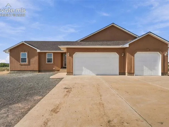 1385 N Challenger Dr, Pueblo West, CO 81007
