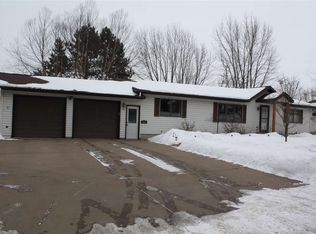 817 S 3rd Ave, Edgar, WI 54426