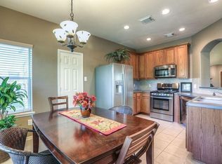 66 W Spindle Tree Cir, The Woodlands, TX 77382