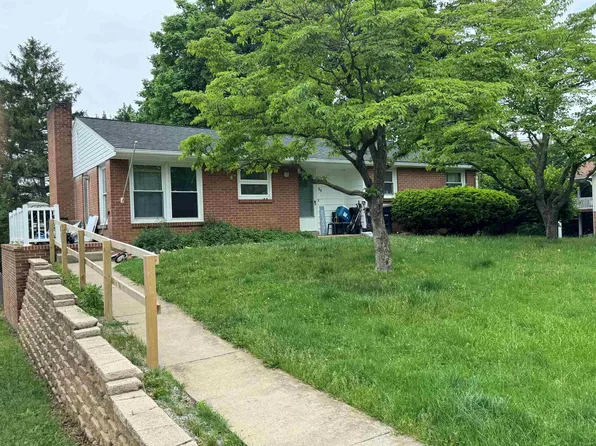 99 Sharon St, Harrisonburg, VA 22801