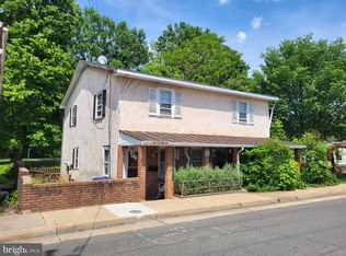 18 North St NE, Leesburg, VA 20176