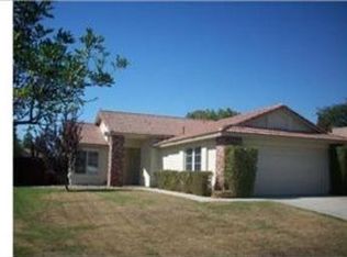 19920 Windwood Cir, Riverside, CA 92508