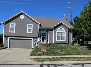 4706 Mund Rd, Shawnee, KS 66218