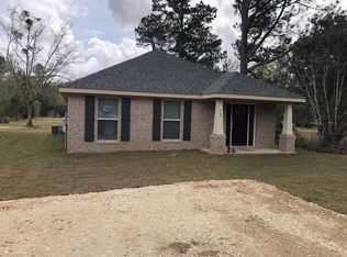 708 E Azalea Ave, Foley, AL 36535