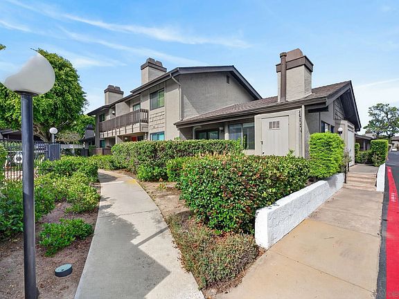 4th image of 8356 Via Sonoma Unit D
