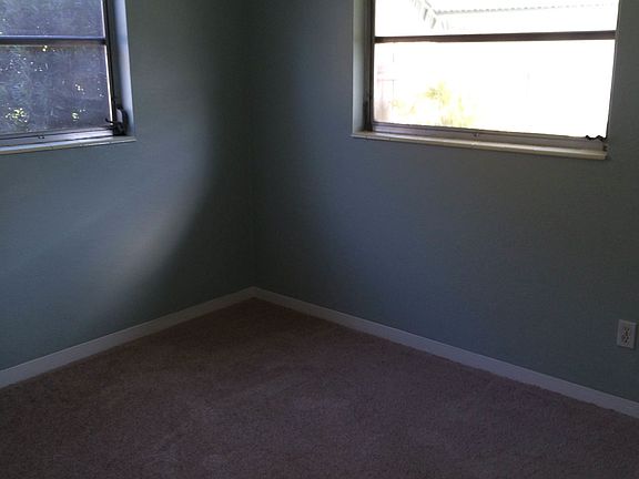 5th image of 3743 31st Ave N