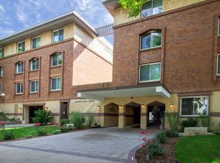 2720 N Frederick Ave #302, Milwaukee, WI 53211