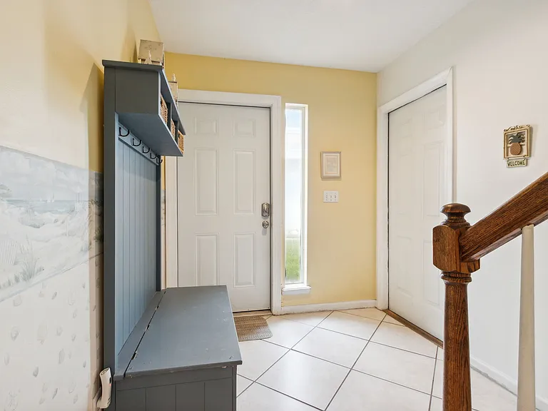 2919 S Fletcher Ave — Photo 6