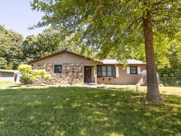 29 Carma St, Glen Carbon, IL 62034